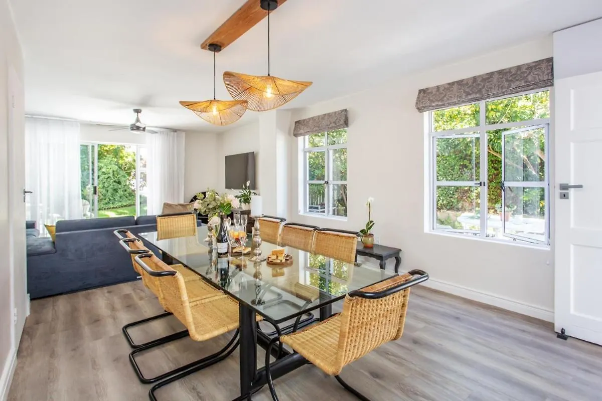 Charming Houtbay Hideaway - Pool Apartment Hout Bay