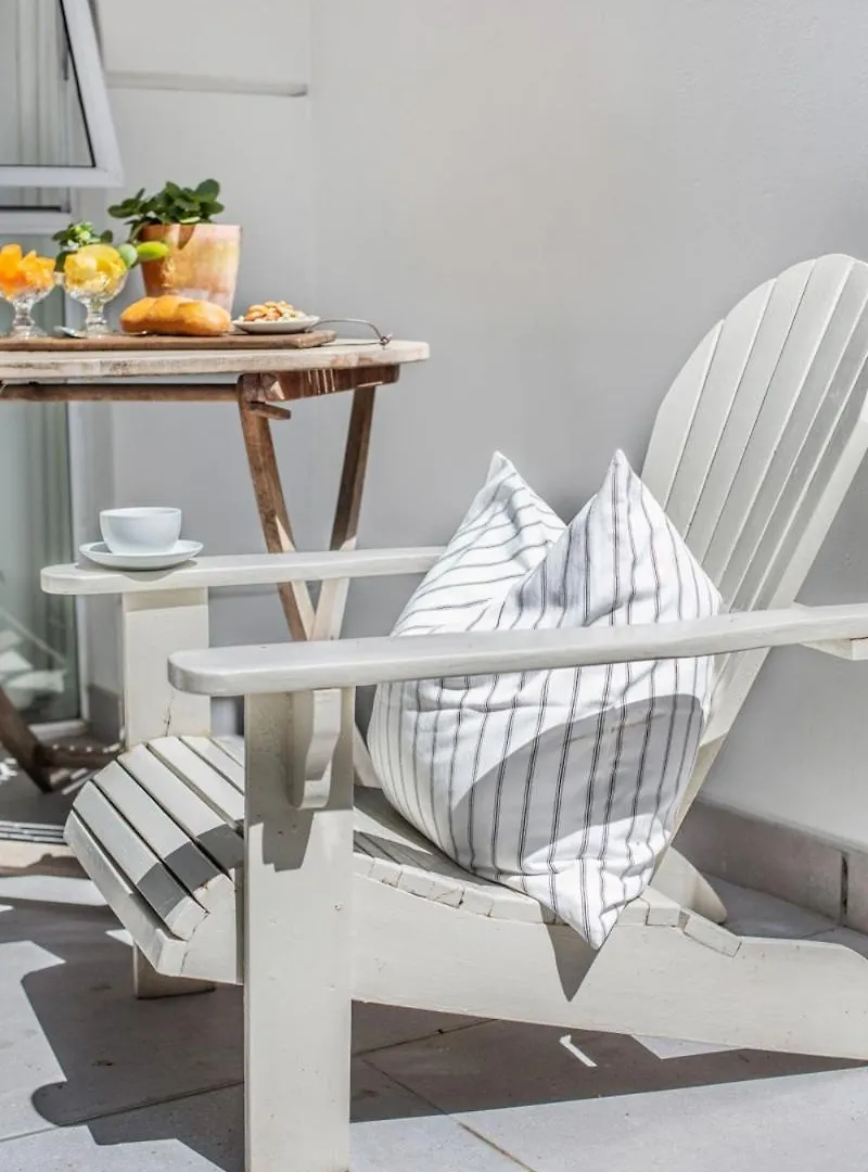Charming Houtbay Hideaway - Pool Apartment Hout Bay