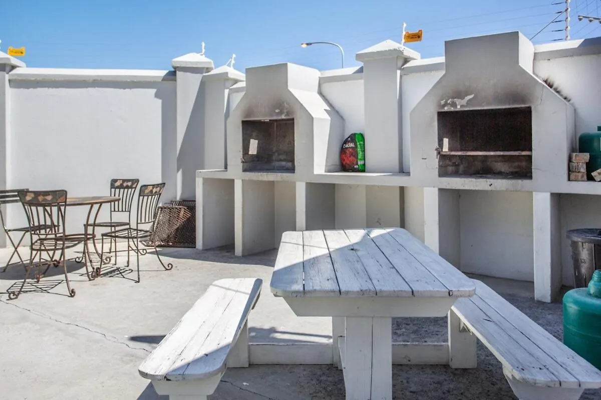 Charming Houtbay Hideaway - Pool Apartment Hout Bay
