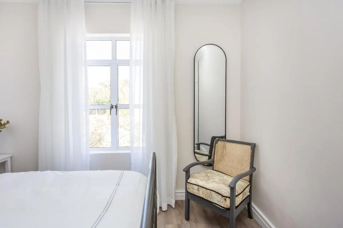 Charming Houtbay Hideaway - Pool Apartment Hout Bay