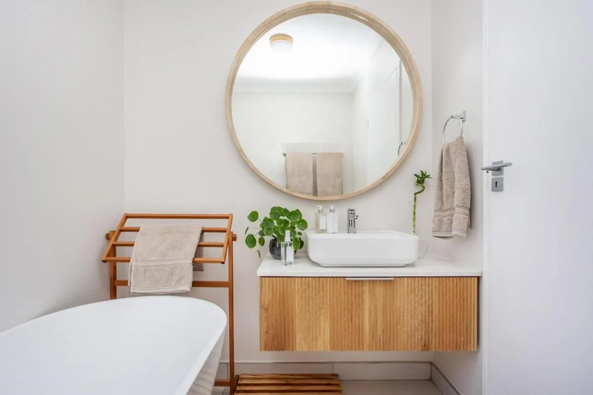 Charming Houtbay Hideaway - Pool Apartment Hout Bay