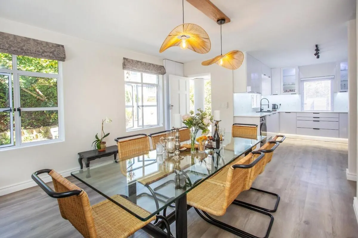 Charming Houtbay Hideaway - Pool Apartment Hout Bay