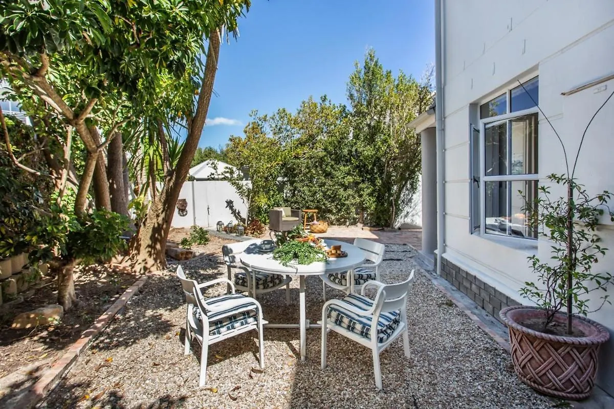 Charming Houtbay Hideaway - Pool Apartment Hout Bay