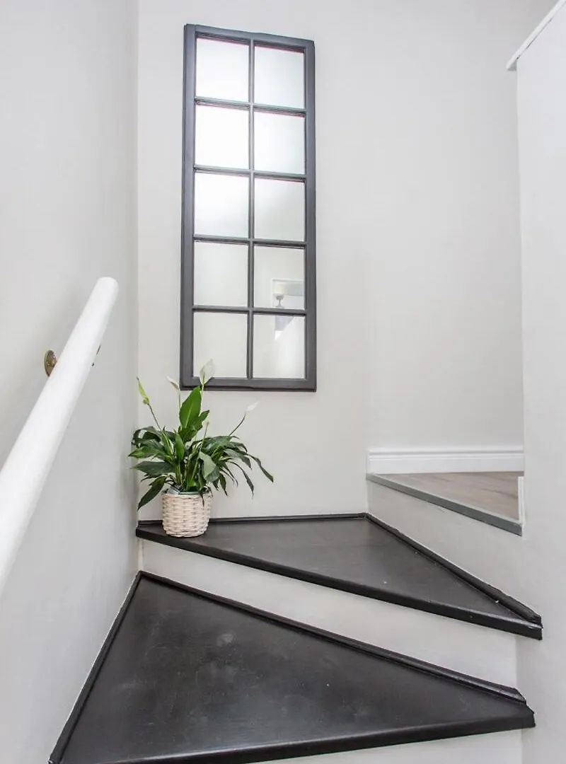 Charming Houtbay Hideaway - Pool Apartment Hout Bay
